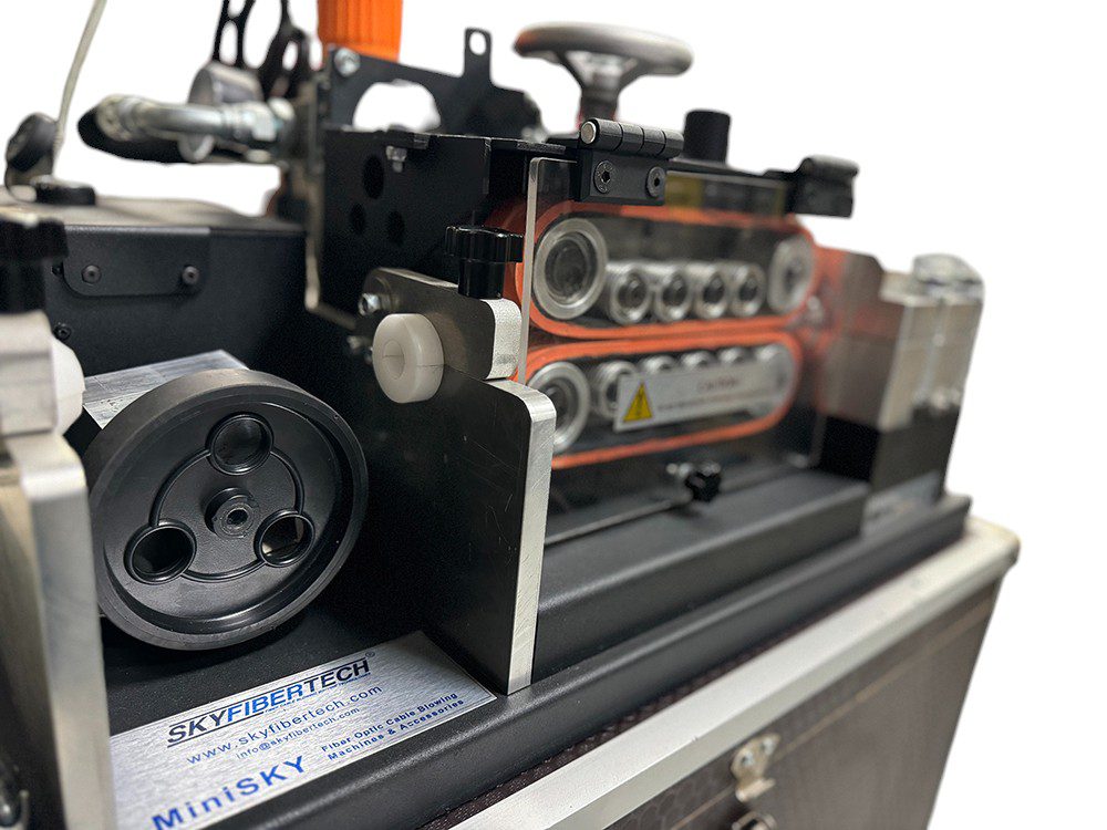 Cable jet machines